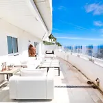 Luxurious Penthouse Апартаменти