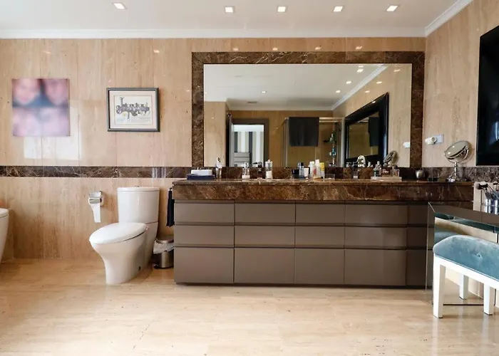 Апартаменты Luxurious Penthouse