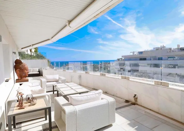 Апартаменты Luxurious Penthouse *